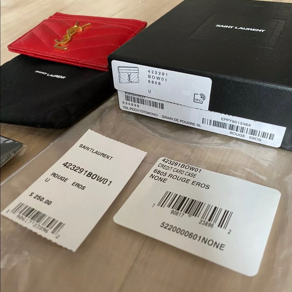 YSL Saint Laurent Matelasse Card Holder Wallet Red - Picture 8 of 8